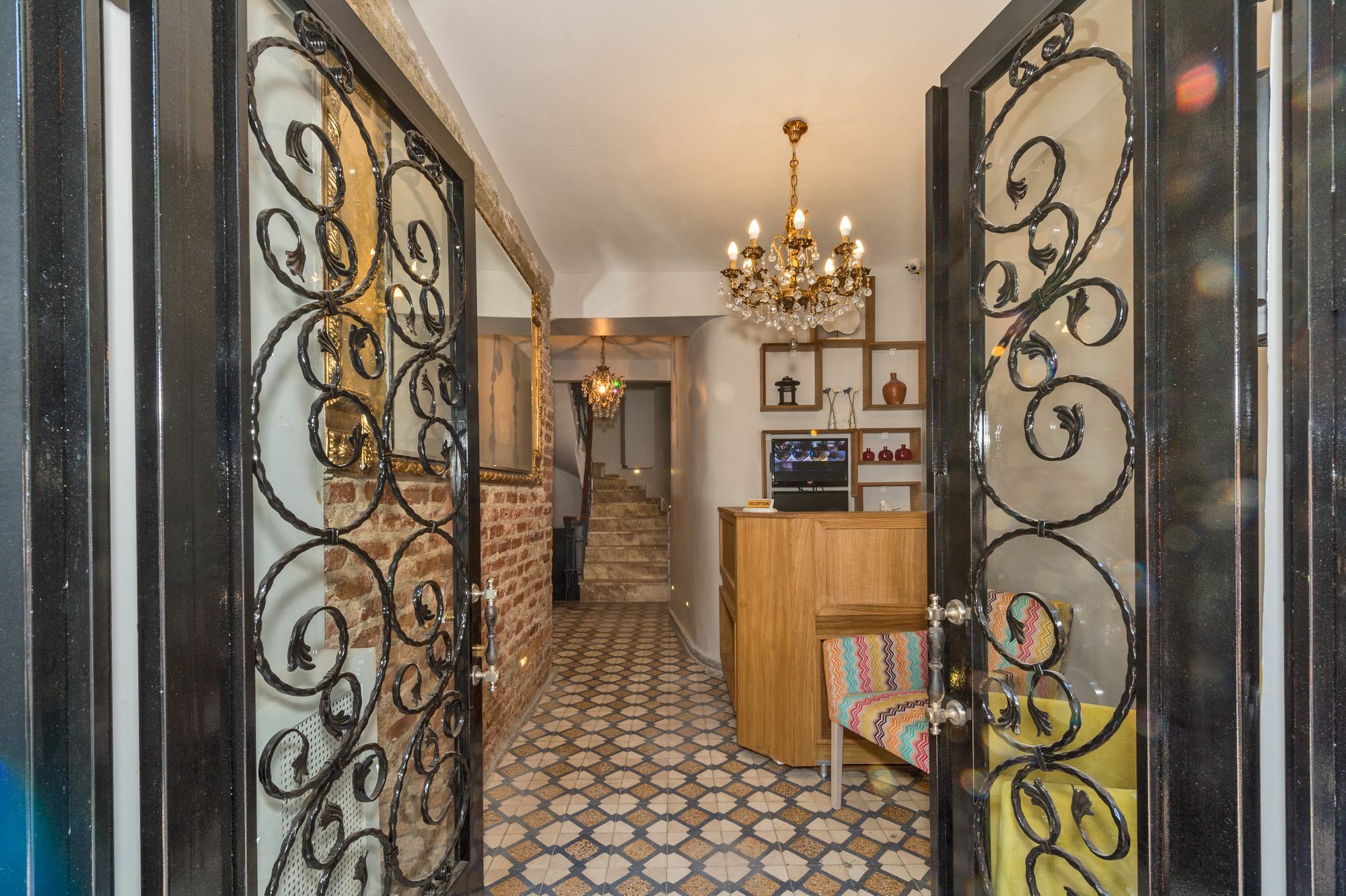 Cirrus Suites Tomtom Istanbul Exterior photo