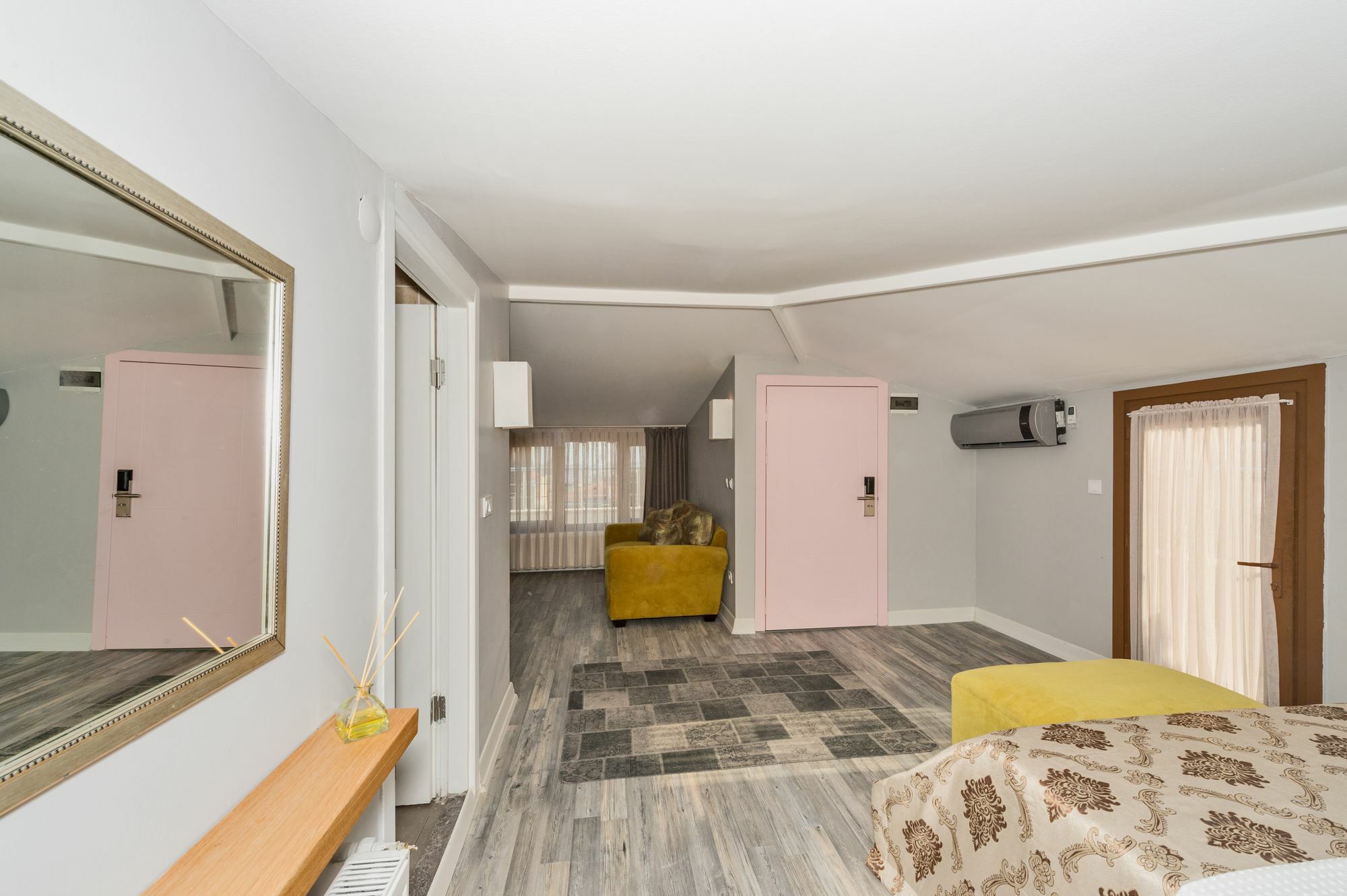 Cirrus Suites Tomtom Istanbul Exterior photo