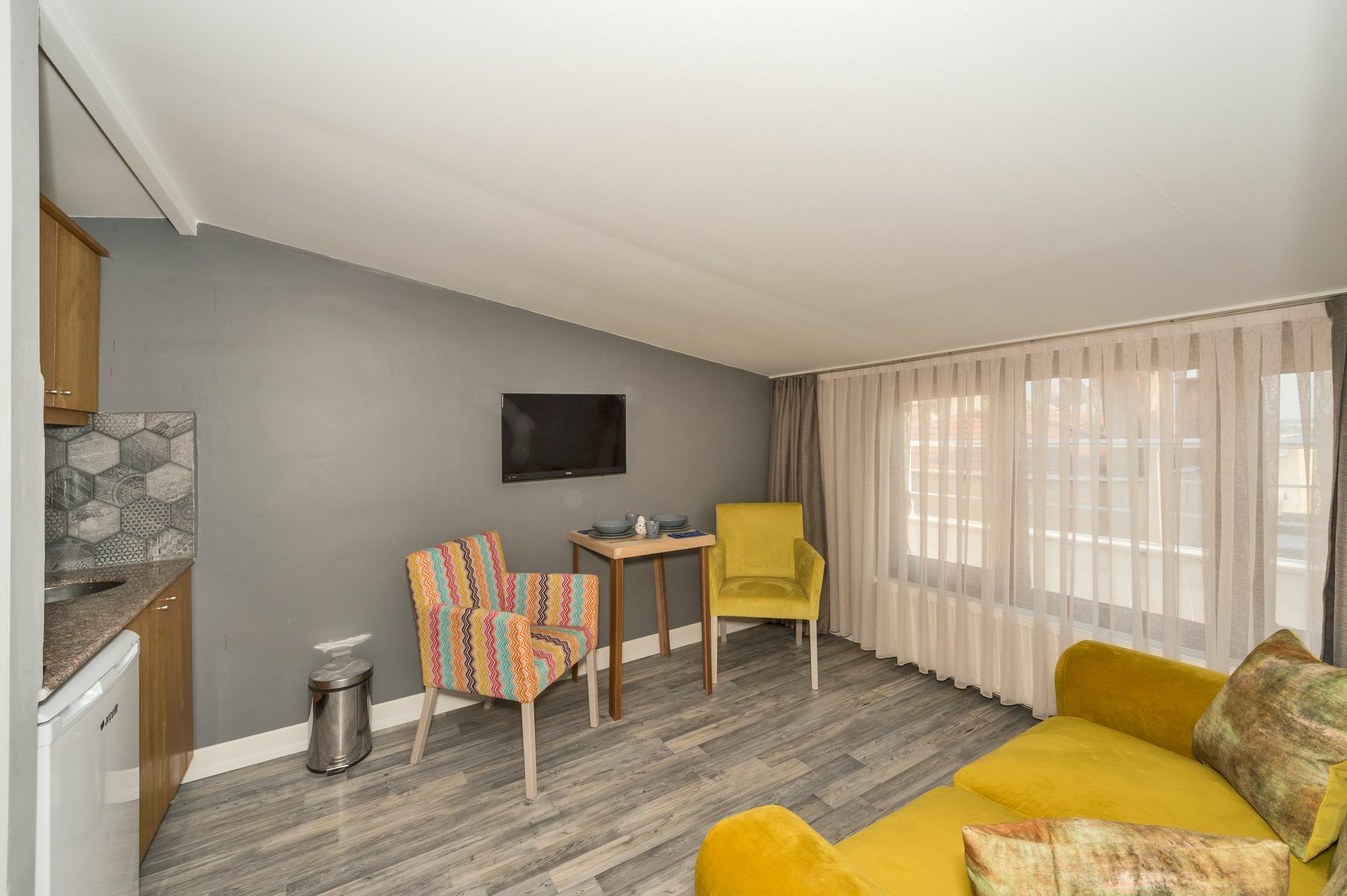 Cirrus Suites Tomtom Istanbul Exterior photo